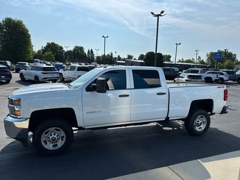 Used 2019 Chevrolet Silverado 2500 W/T w/ WT Convenience Package AWD/4WD image 10