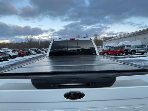 Used 2022 Ford F350 Lariat w/ Black Appearance Package image 5