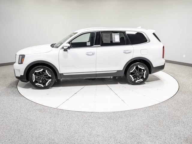 Used 2023 Kia Telluride S AWD/4WD image 34