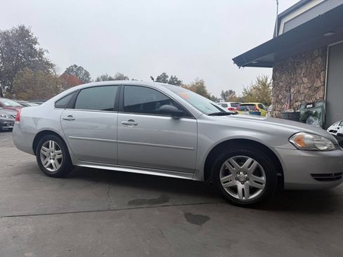 Used 2016 Chevrolet Impala LT image 8