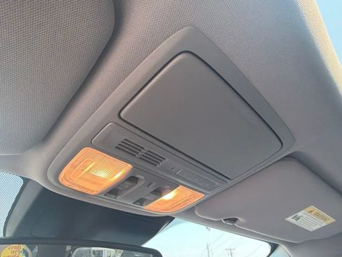 Used 2022 Honda CR-V Touring image 29
