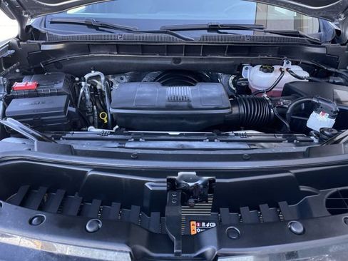 Used 2026 Chevrolet Tahoe Z71 AWD/4WD image 25