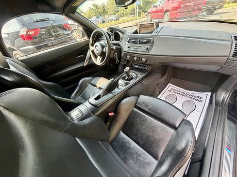 Used 2008 BMW M Roadster w/ Premium Pkg RWD image 12