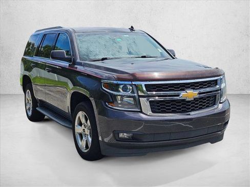 Used 2015 Chevrolet Tahoe LT w/ Luxury Package AWD/4WD image 3