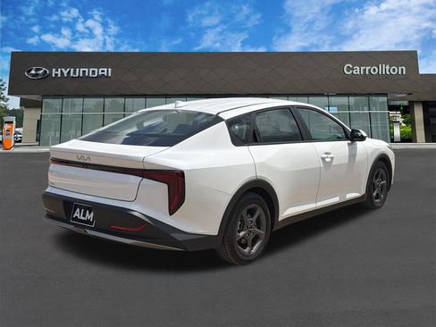 Used 2025 Kia K4 FWD image 5
