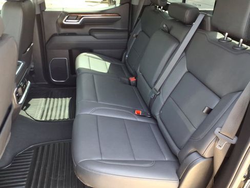 Certified 2025 GMC Sierra 1500 Elevation w/ Elevation Premium Package AWD/4WD image 21