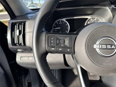 Used 2022 Nissan Pathfinder SV image 22