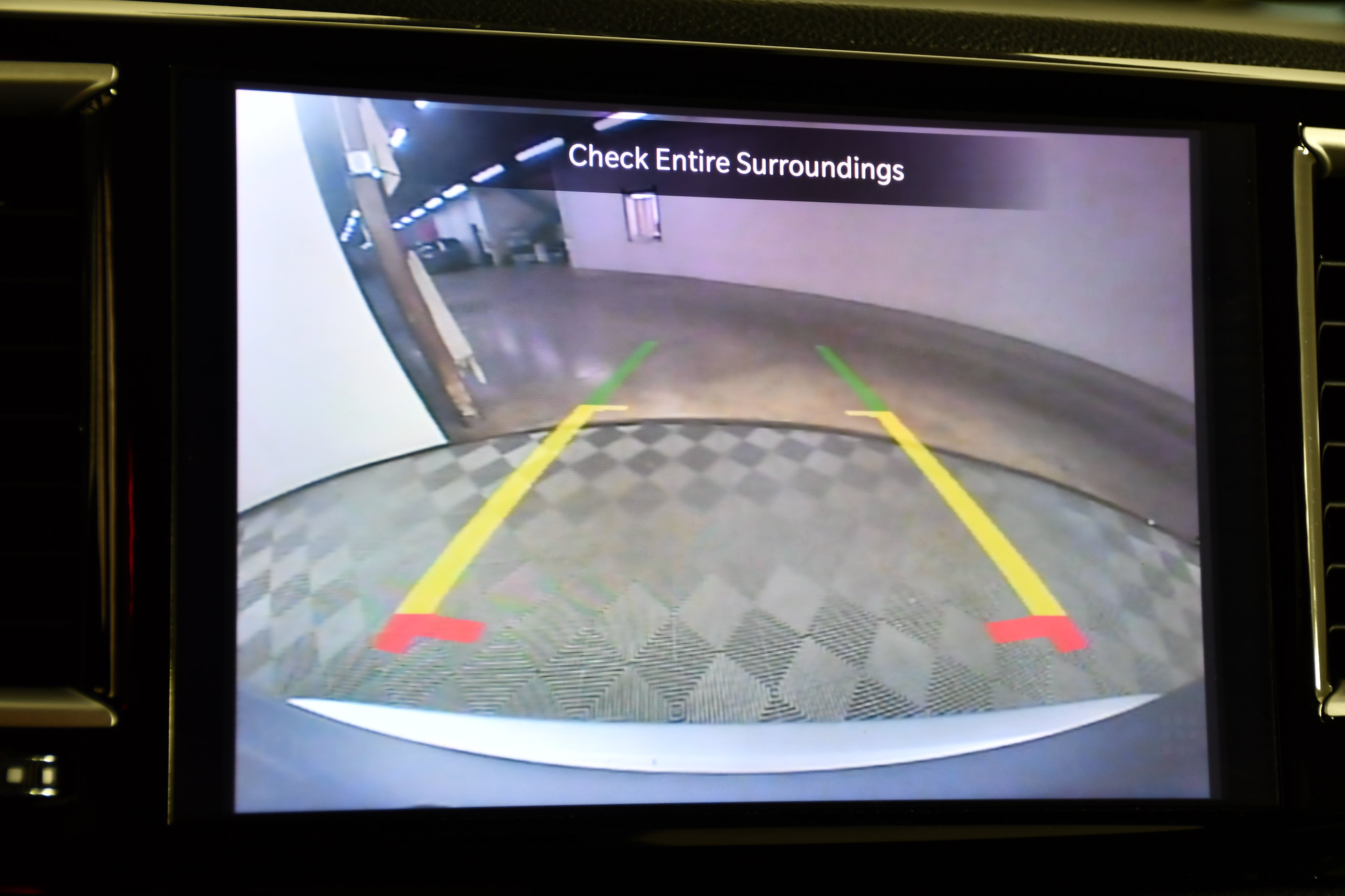 Used 2023 Chrysler Pacifica Touring-L FWD image 28