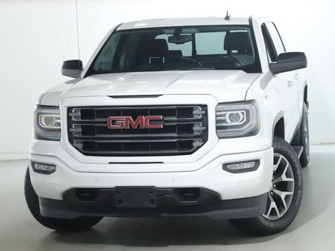 Used 2018 GMC Sierra 1500 SLT AWD/4WD image 2