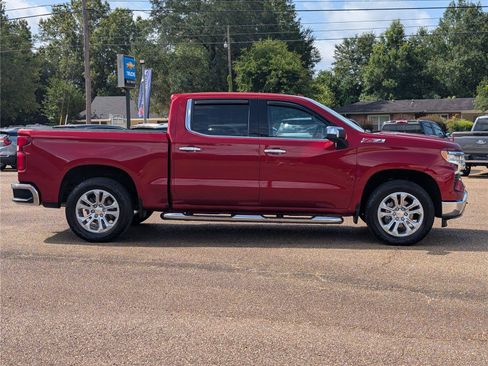 Used 2025 Chevrolet Silverado 1500 LTZ w/ LTZ Premium Package AWD/4WD image 8