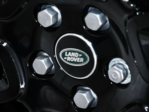 Used 2025 Land Rover Defender 110 S AWD/4WD image 84