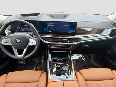 Certified 2026 BMW X7 xDrive40i image 21