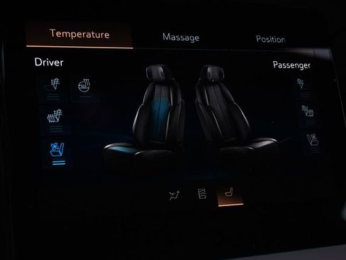 New 2026 Cadillac Vistiq Premium Luxury w/ LPO, Floor Liner Package image 30