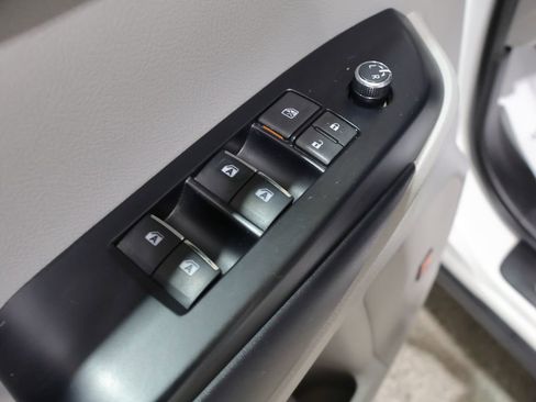 Used 2019 Toyota Highlander Limited AWD/4WD image 14