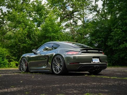 Used 2024 Porsche 718 Cayman S RWD image 32