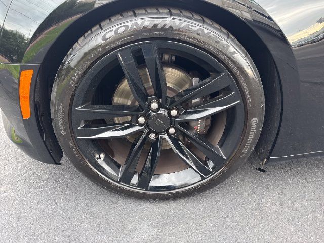 Used 2017 Chevrolet Camaro SS RWD image 27