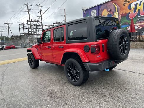 Certified 2023 Jeep Wrangler Unlimited Sahara AWD/4WD image 3