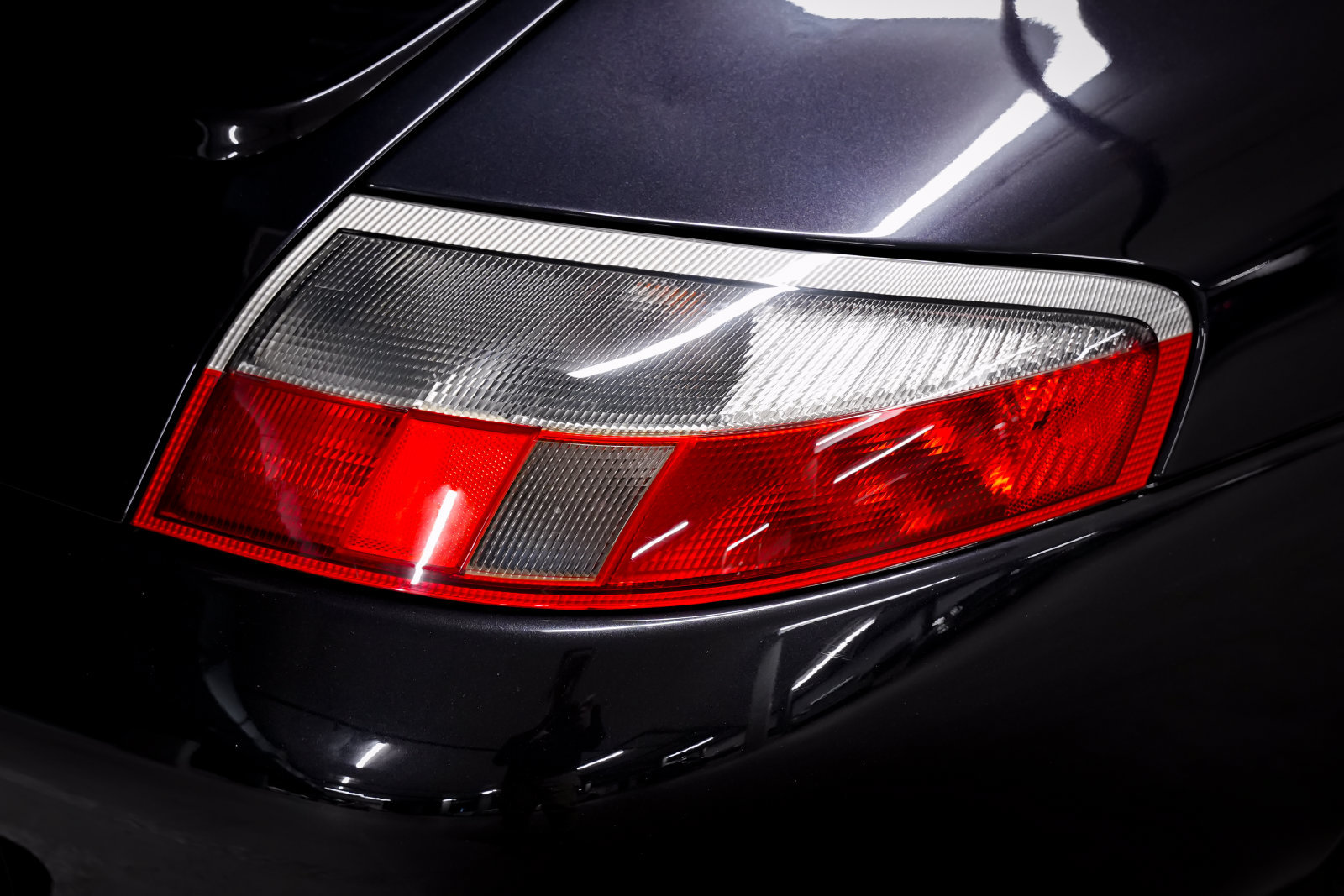 Used 2003 Porsche 911 Carrera RWD image 32
