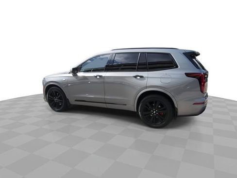 Used 2023 Cadillac XT6 Premium Luxury w/ Technology Package image 6