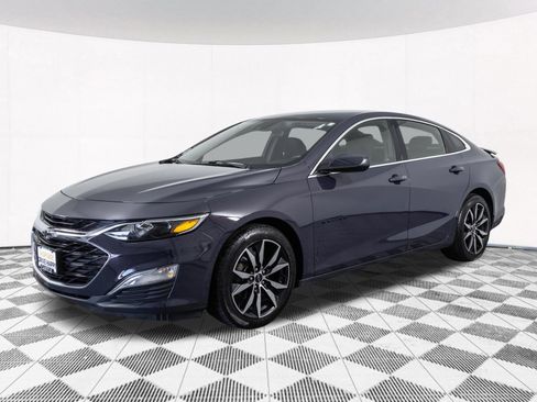 Used 2025 Chevrolet Malibu RS FWD image 13