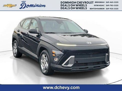 Used 2025 Hyundai Kona SE image 1
