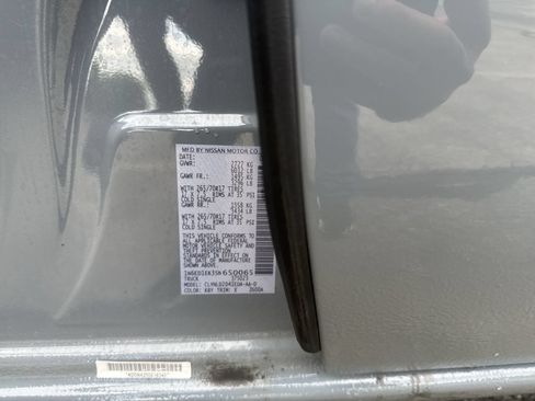 Used 2025 Nissan Frontier PRO-4X AWD/4WD image 33