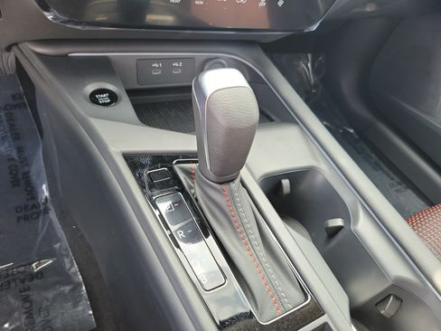 New 2026 Nissan Sentra SR w/ Floor Mat Package FWD image 30