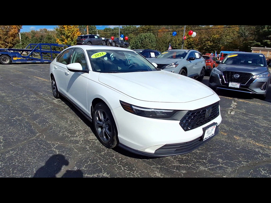 Used 2023 Honda Accord EX image 2