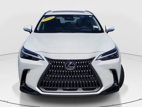 Used 2025 Lexus NX 250 FWD w/ Accessory Package (Z1) image 2