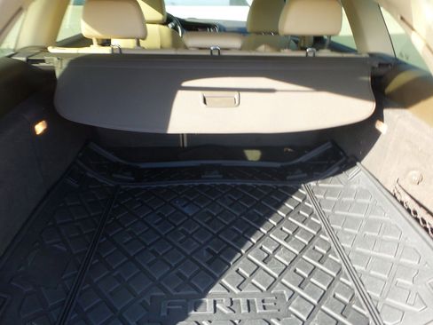 Used 2013 Audi A4 Premium Plus w/ Premium Plus Pkg image 17