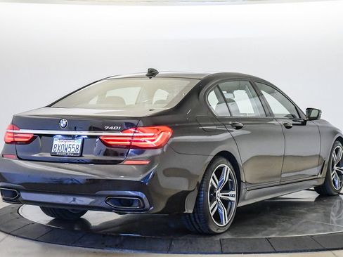 Used 2018 BMW 740i RWD image 5