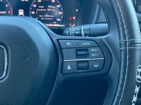 Used 2025 Honda Accord SE image 18