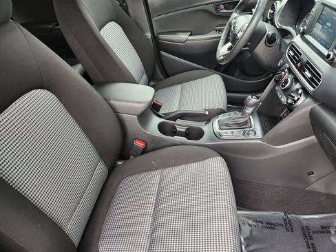 Used 2021 Hyundai Kona SEL Plus AWD/4WD image 5