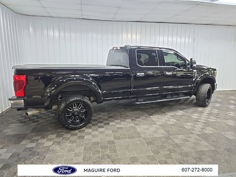Used 2020 Ford F250 XLT w/ XLT Value Package image 3