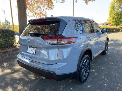 New 2026 Nissan Rogue SV image 7