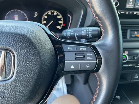 Used 2023 Honda Pilot TrailSport image 22