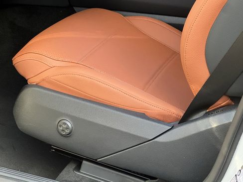 New 2026 Mercedes-Benz GLC 300 4MATIC image 12