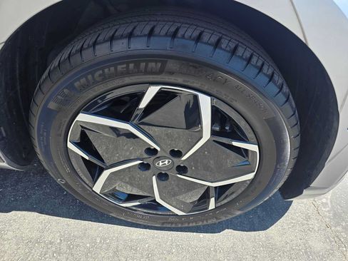 Used 2024 Hyundai Ioniq 5 Limited RWD image 9