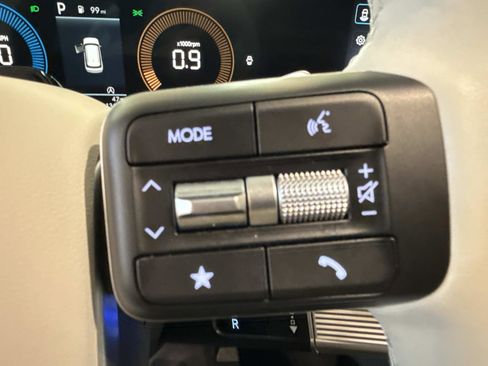 Certified 2025 Hyundai Santa Fe SEL image 27