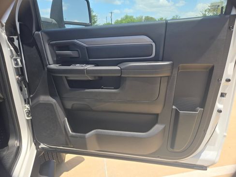 Used 2024 RAM 4500 Tradesman RWD image 17