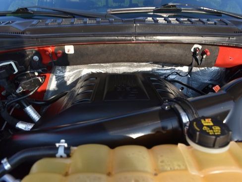 Used 2016 Ford F150 Platinum w/ Equipment Group 701A Luxury image 13