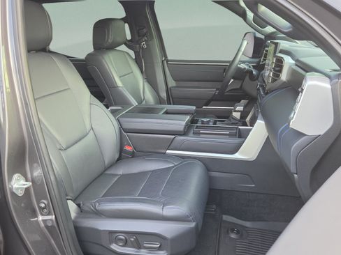 Used 2023 Toyota Tundra Platinum AWD/4WD image 20