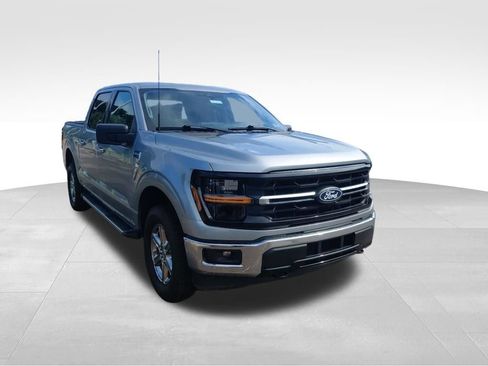 Used 2025 Ford F150 XLT w/ Equipment Group 301A Standard AWD/4WD image 7