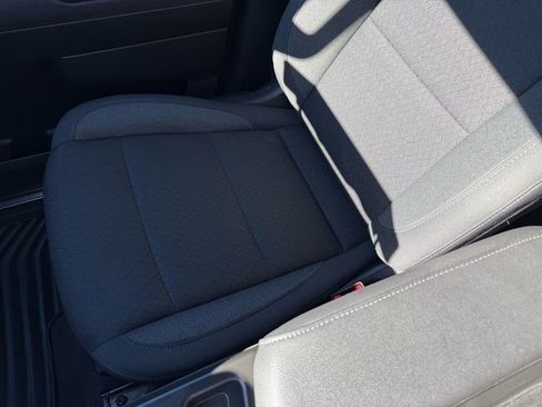 Used 2022 Chevrolet Silverado 1500 LT image 31