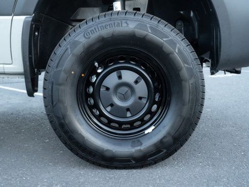 New 2025 Mercedes-Benz Sprinter 2500 image 8