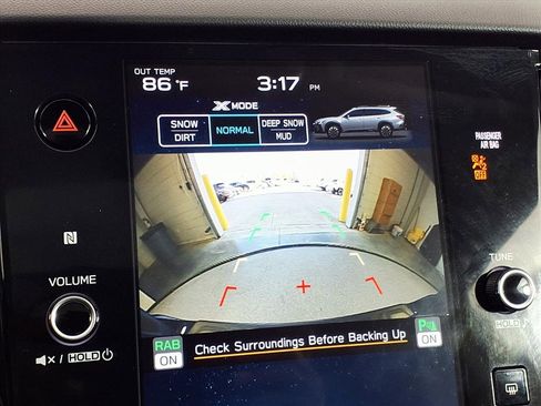 Certified 2025 Subaru Outback Onyx Edition image 24