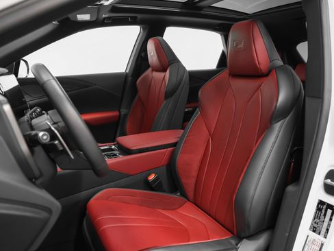 Used 2023 Lexus RX 500h F Sport image 5