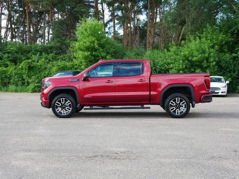 Used 2023 GMC Sierra 1500 AT4 w/ Technology Package AWD/4WD image 5