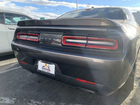 Used 2022 Dodge Challenger R/T w/ Driver Convenience Group image 6