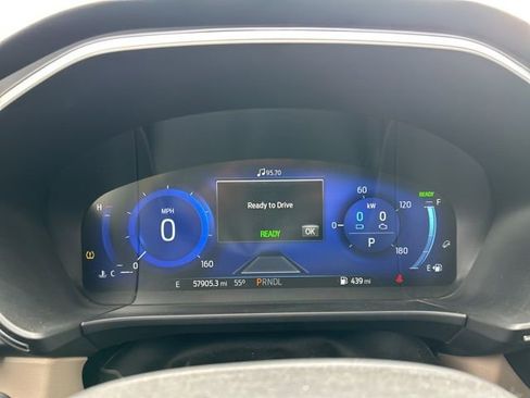 Used 2020 Ford Escape Titanium w/ Titanium Premium Package 2.0 image 7